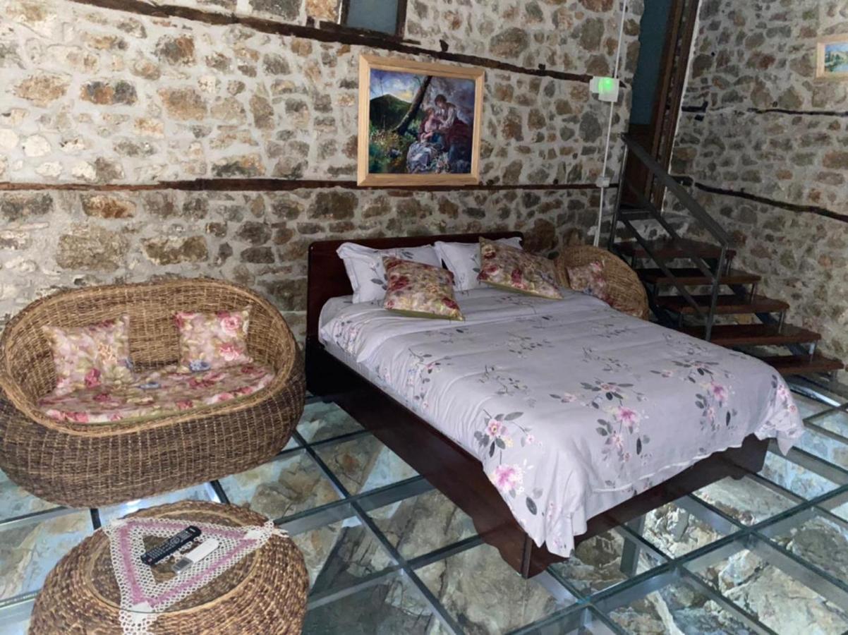 Nuci'S Home Glass Floor Tushemisht Екстериор снимка