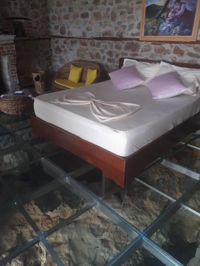 Nuci'S Home Glass Floor Tushemisht Екстериор снимка